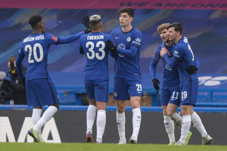 CBA球队战术分析：深圳队进攻策略,