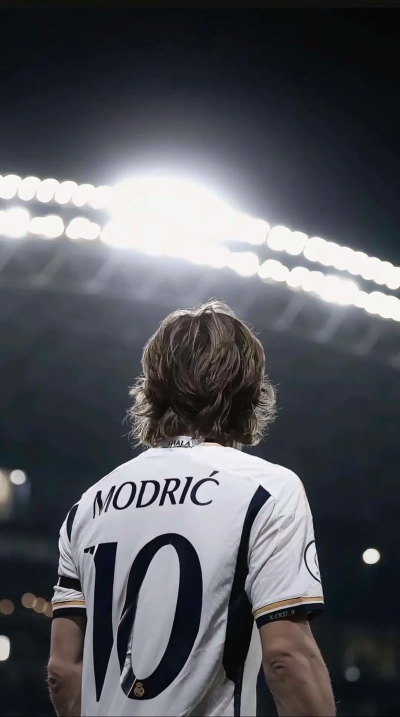 篮网半场获得20次罚球，托马斯轰19分紧咬比分